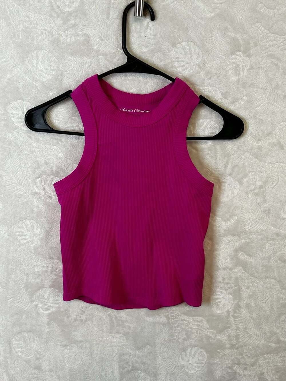 Suzette Collection Ribbed Racerback Crop Tank Top XS/S - Picture 2 of 4